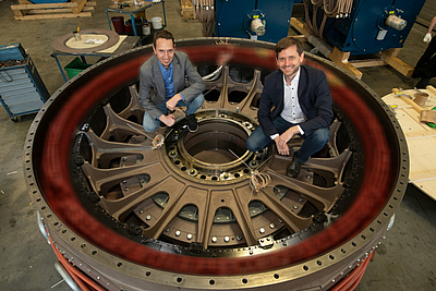 Ralf Kobler und Hubert Mitterhofer haben für den deutschen Technologiekonzern Voith einen elektrischen Schiffsmotor optimiert. © LCM