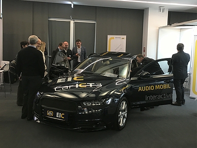 Im Show Car von Audiomobil konnten die Besucher neue Cockpit-Lösungen testen. © Business Upper Austria